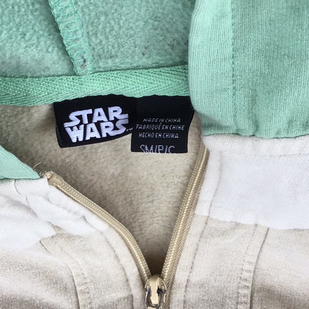 ‘Star Wars’ Grogu Zipper Hoodie - Picture 7 of 8